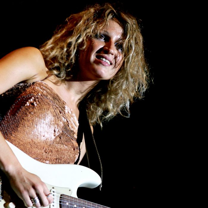 ​​​​​​​Ana Popovic