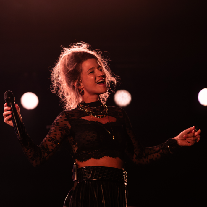 SELAH SUE AND THE GALLANDS