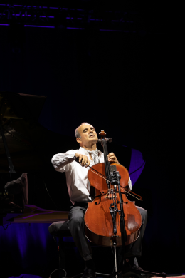 <p>Roberto Fonseca &amp; Vincent Segal © Laurent Sabathé</p>