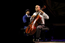 <p>Roberto Fonseca &amp; Vincent Segal © Laurent Sabathé</p>